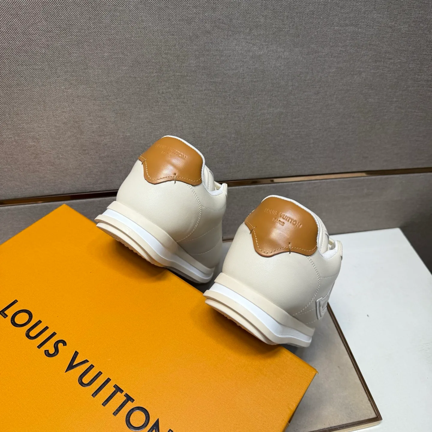 Men's men's shoes 💰pp560 [LV～] Men's casual shoes 2025z cabinet sales simultaneously 🔶Size: 38-44 #️⃣ 🔷6 colors🔜The upper is made of multi-material splicing➕Mesh lining, comfortable and breathable, sole: original comfortable and wear-resistant outsole, ⚠️real thing📱photographed🎬real thing is better📢📢📢